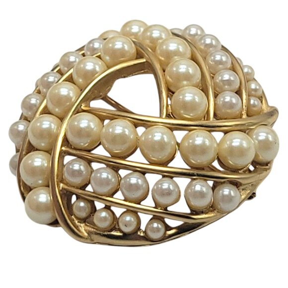 Vintage Gold-Tone Faux Pearl Swirl Brooch Pinback Elegant Design - Picture 4 of 11